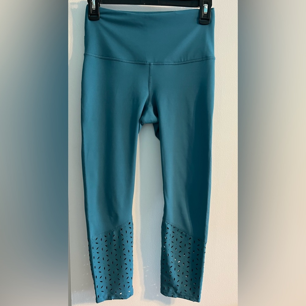 Women’s Gaiam Om High-waisted Capri Leggings